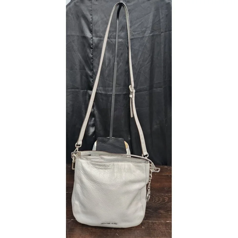Michael Kors Medium Hammered Leather Messenger Crossbody Purse in Dove Gray